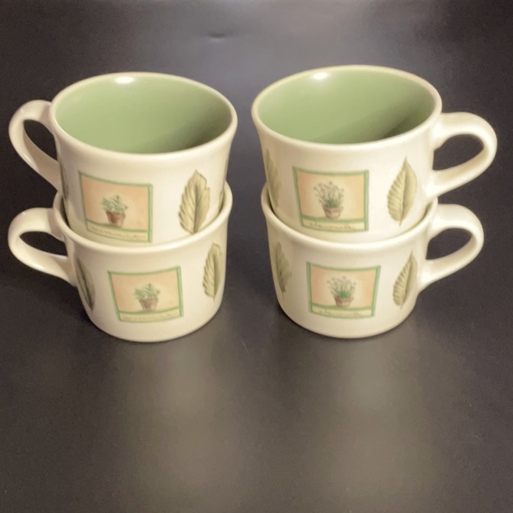 EUC Set Of Four Pfaltzgraff Naturewood Cups / Mugs